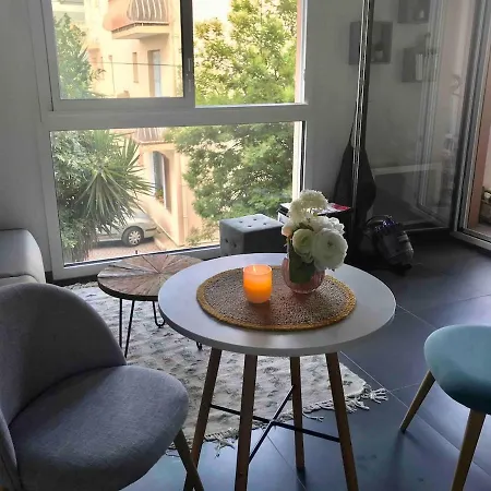 公寓 Cozy Near Train Station And *